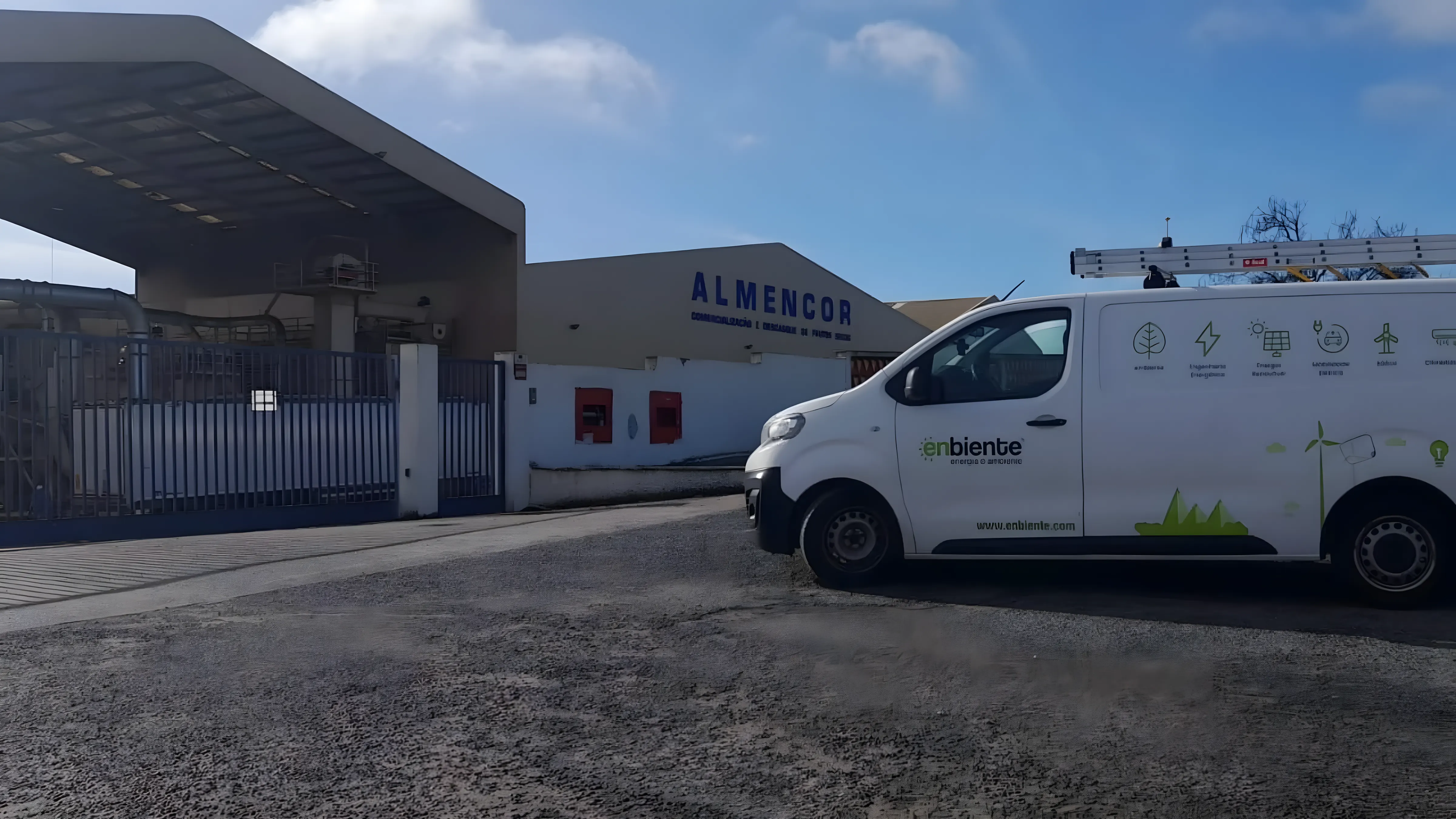 Instalação fotovoltaica e de armazenamento na Almencor, em Évora.