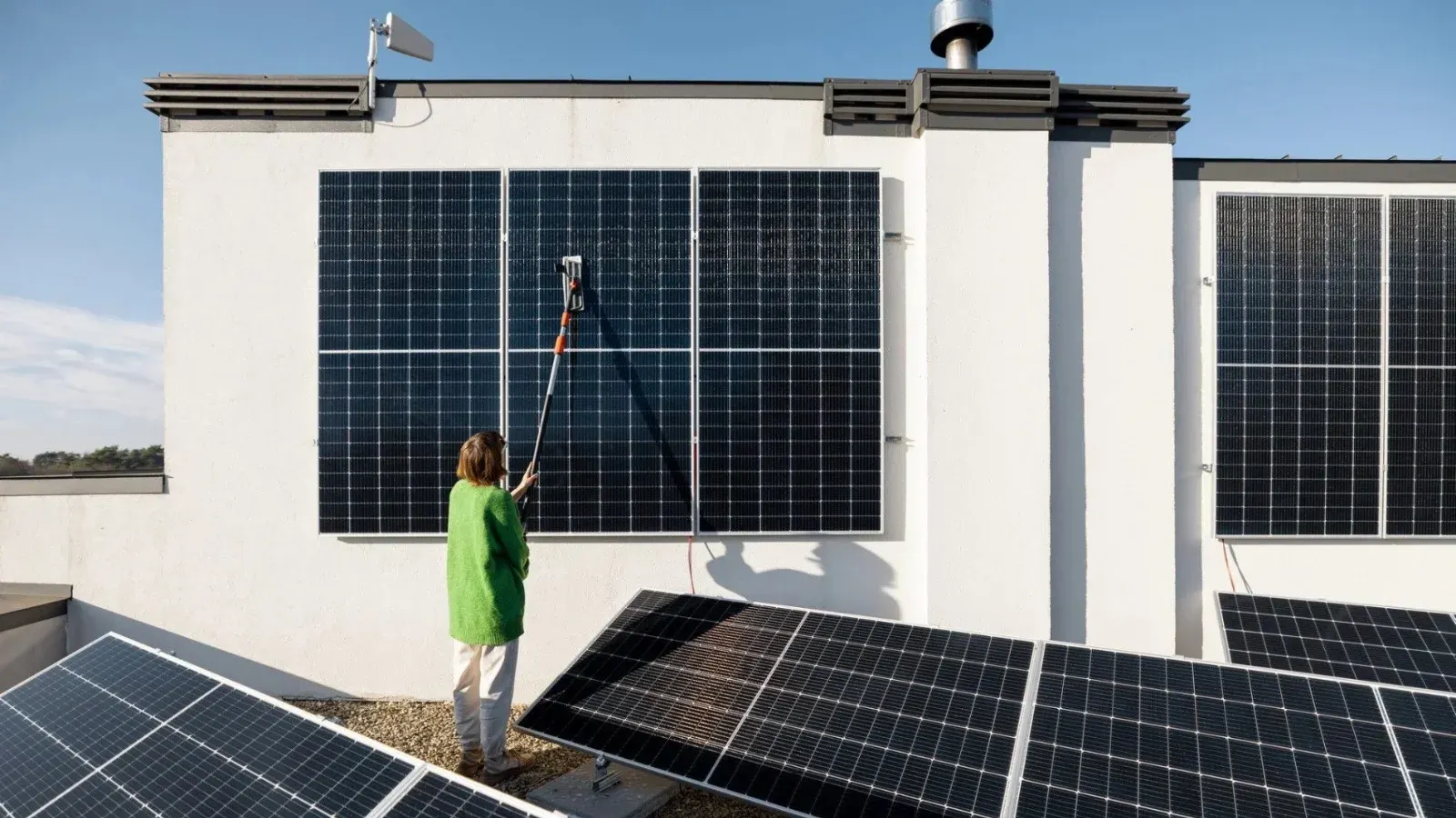 Imagem ilustrativa - Será possível colocar painéis solares numa parede?