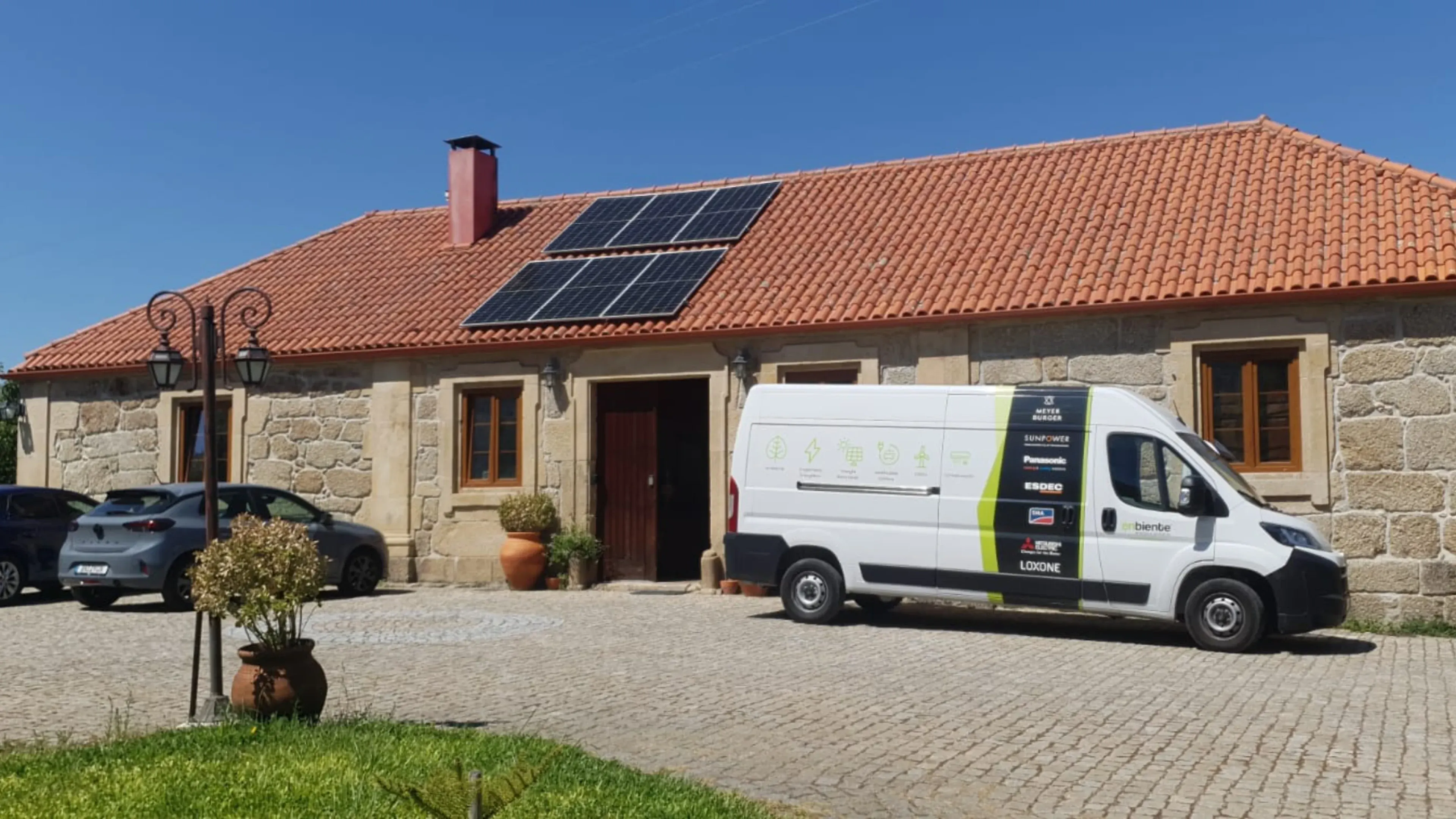 Photovoltaic installation at Quinta do Quinto, Serra da Estrela.