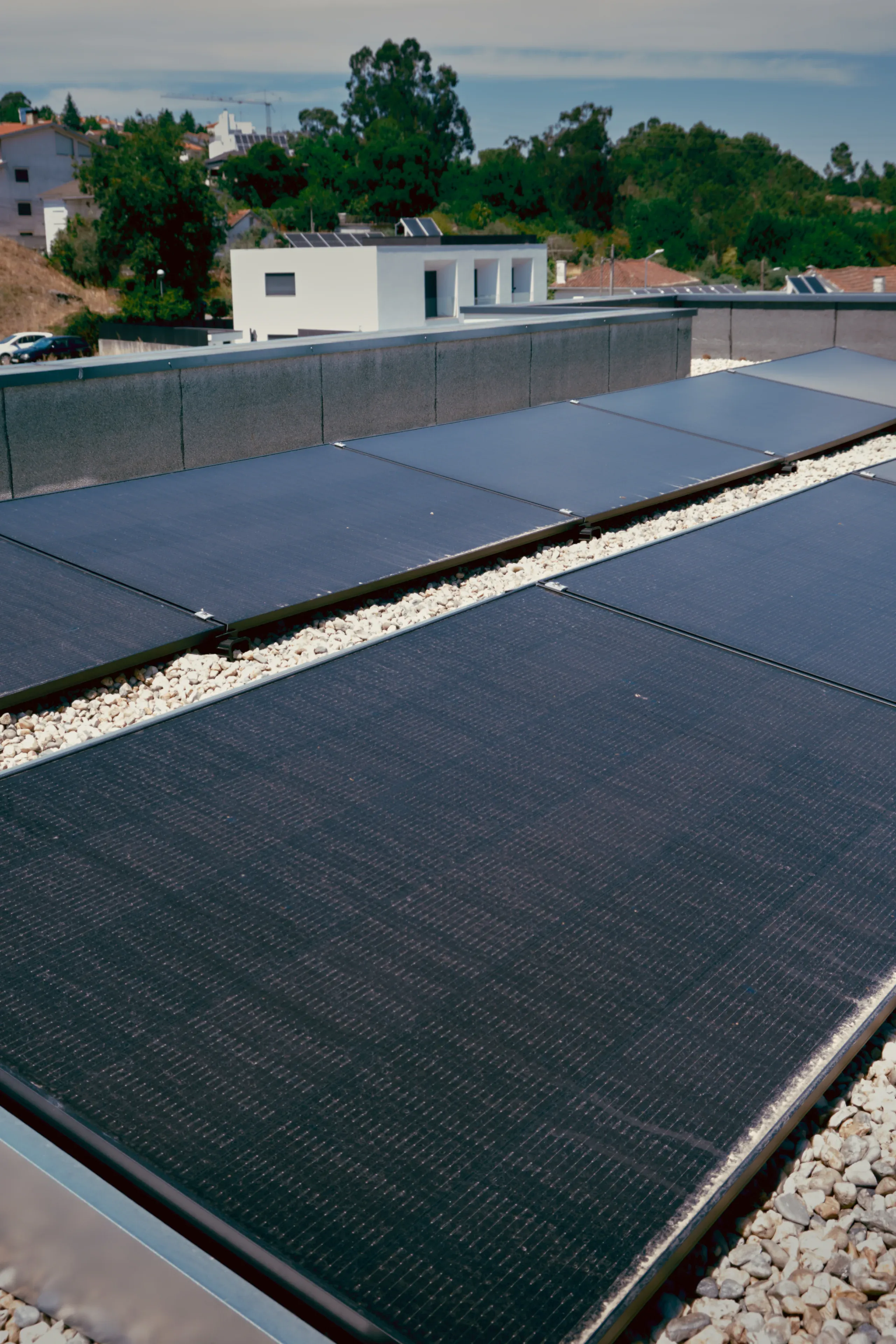 Fotovoltaico, armazenamento e backup em Viseu: energia disponível mesmo com falha de rede - foto 2