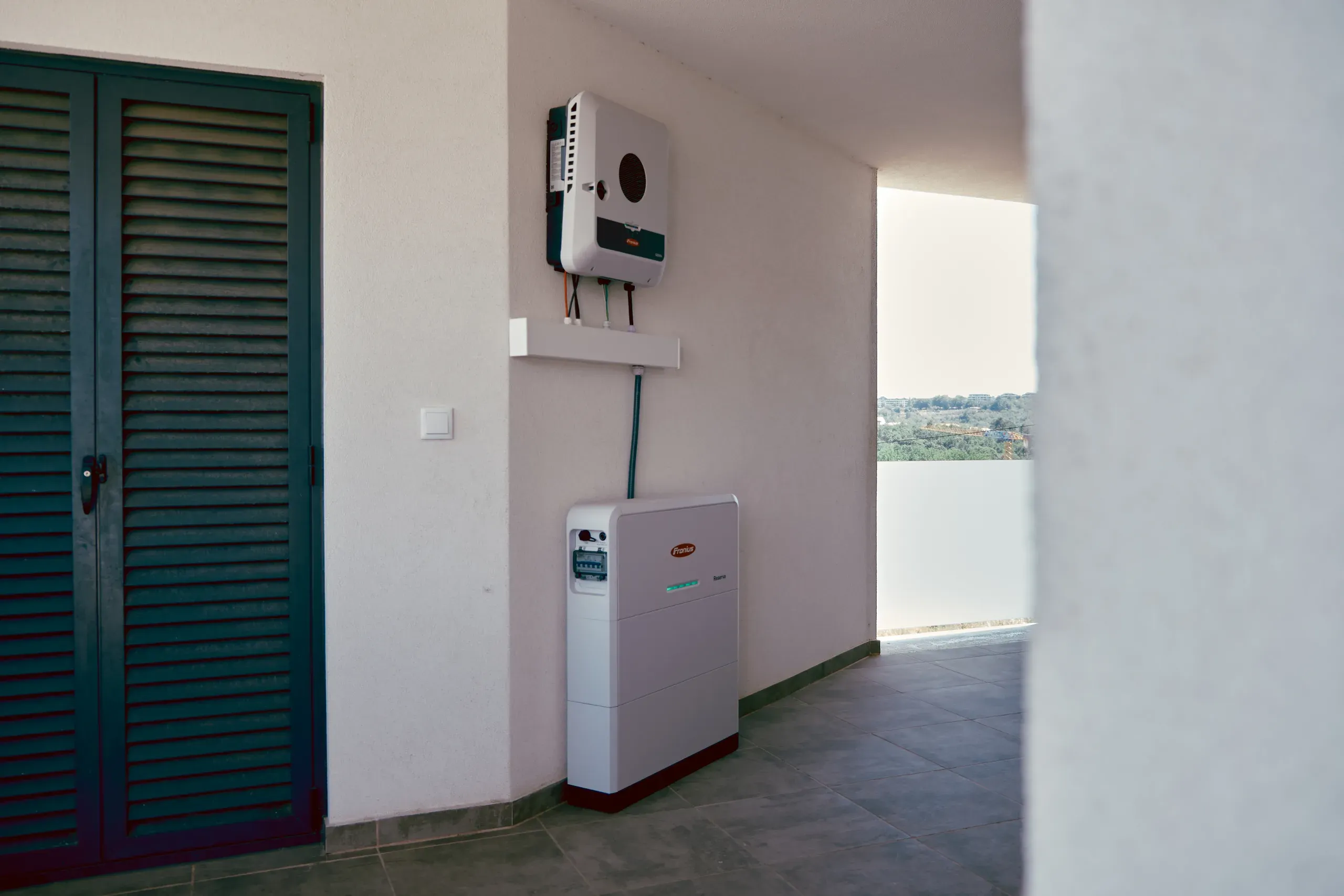 Fotovoltaico, armazenamento e backup em Viseu: energia disponível mesmo com falha de rede - foto 8